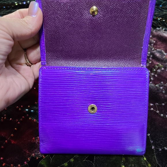 Louis Vuitton EPI Chrome Wallet - Picture 10 of 15